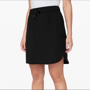 Lululemon On the Fly Skirt Size 6  NWOT